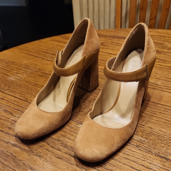 Naturalizer Shoes - Naturalizer Reva Pumps Camel Size 9.5